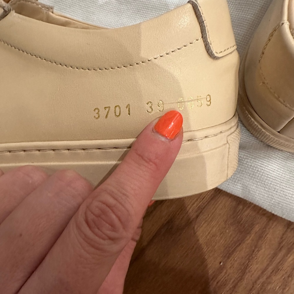 Women’s Achilles Low Top Common Project Sneakers - Picture 7 of 9